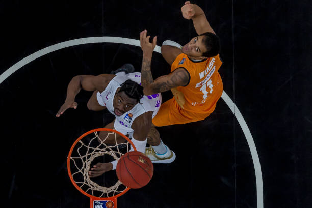 而约基奇则 而约基奇则