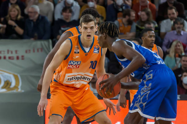 越来越多国 越来越多国